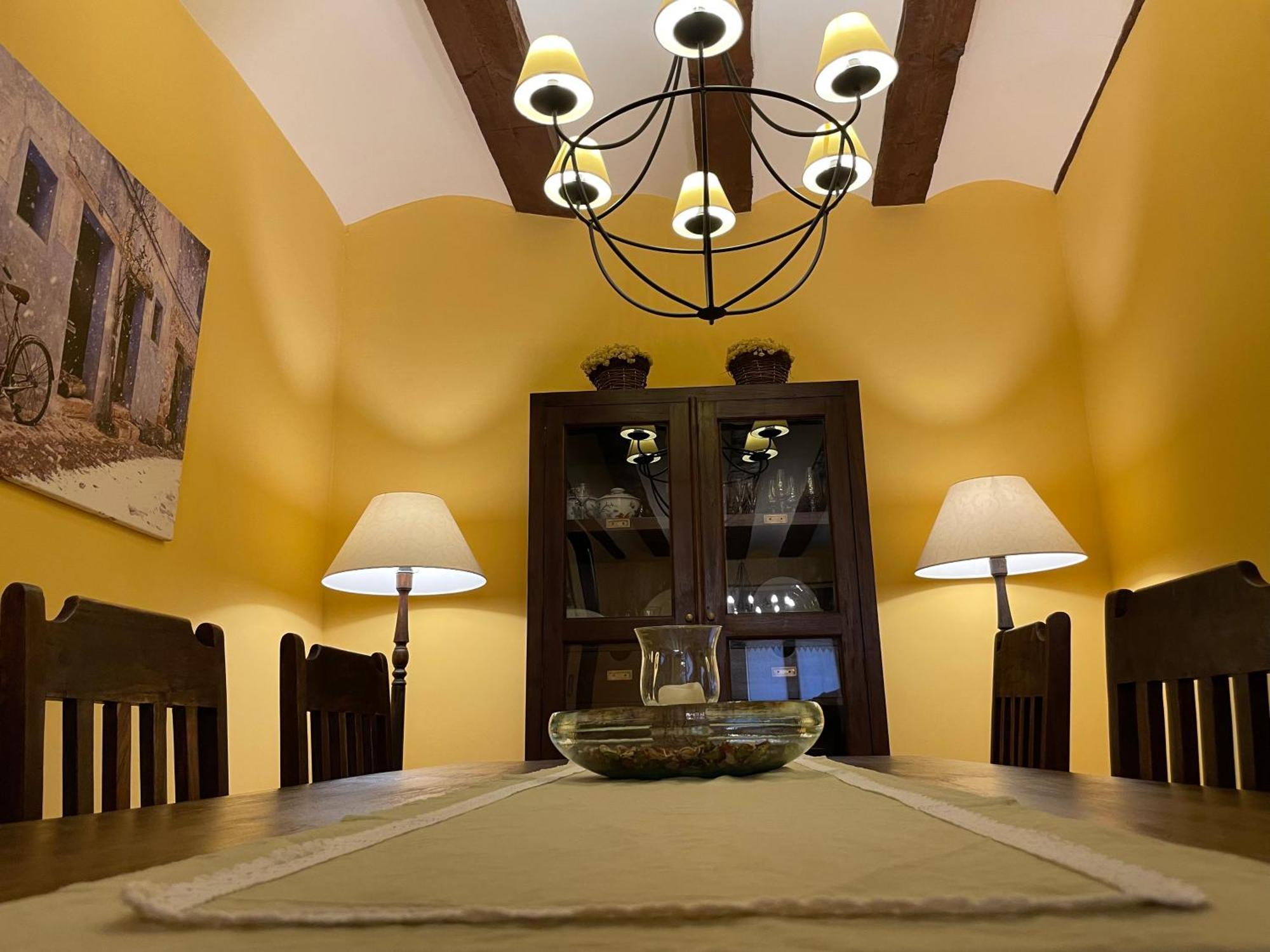 Casa Lidia - Antigua Posada Real Валдеробрес Екстериор снимка