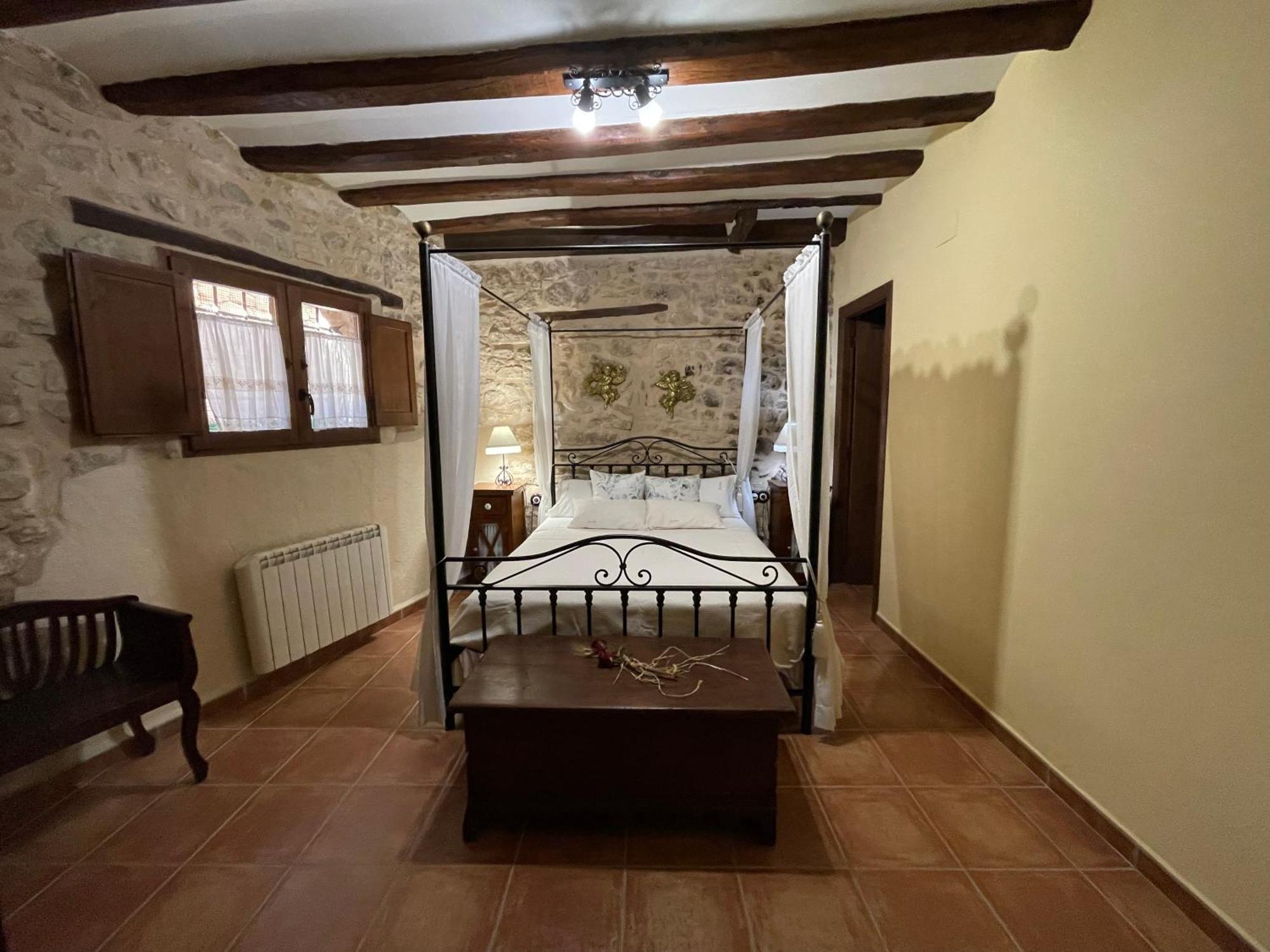 Casa Lidia - Antigua Posada Real Валдеробрес Екстериор снимка